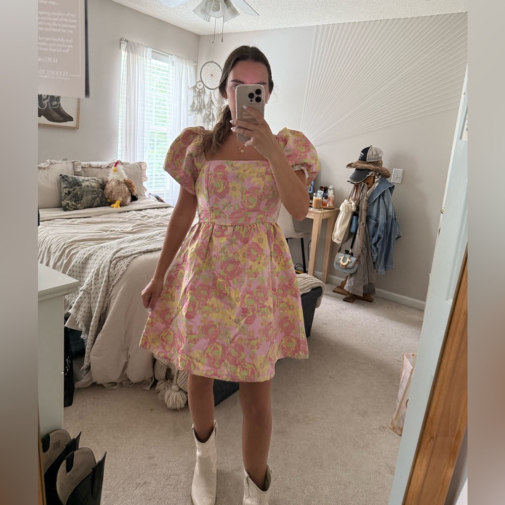 TCEC textured floral puff sleeve dress